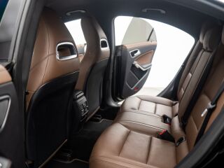 Mercedes-Benz CLA 250 4Matic Coupe 2.0 155кВ