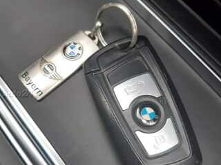 BMW 330 3.0 190kW