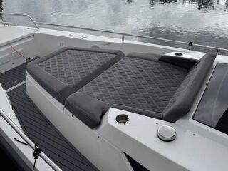 Axopar Axopar 37 XC Cross Cabin with 2 x Mercury