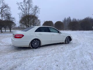 Mercedes-Benz E 220 W212 E220 2.1 125кВ