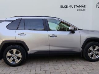 Toyota RAV4 Luxury Comfort Package 129kW