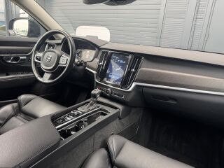 Volvo V90 Cross Country 2.0 140kW