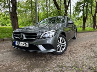 Mercedes-Benz C 220 2.0 143kW