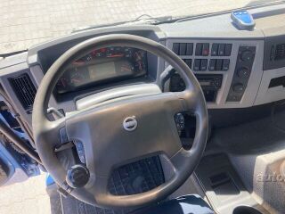 Volvo FE 320+ kahe Lumikko külmutus agregaadiga EURO 6 235kW