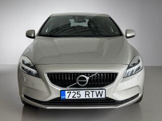 Volvo V40 Facelift Momentum 2.0 110kW