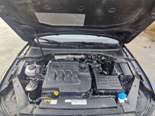 Volkswagen Passat R-line 2.0 140kW