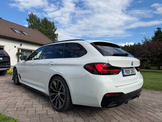 BMW 540 xDrive Touring M-Sport 3.0 250кВ