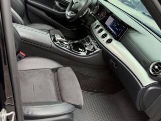 Mercedes-Benz E 220 AMG pakett 4 Matic 2.0 R4 143кВ