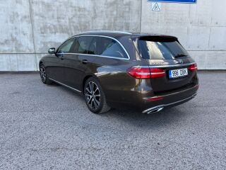 Mercedes-Benz E 220 2.0 143kW
