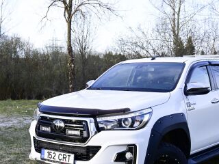 Toyota Hilux 2.4 110кВ