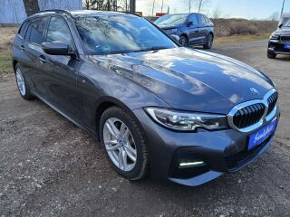 BMW 330 M-Pakett 2.0 R4 215kW