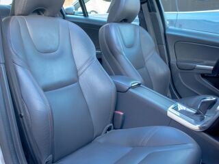 Volvo S60 Cross Country AWD Summum Intelli PRO Xenium Wn 2.4 D4 140kW
