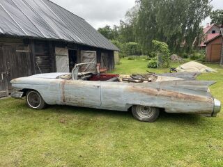 Cadillac  6.4 V8 242kW