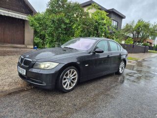 BMW 330 3.0 R6 i 190kW