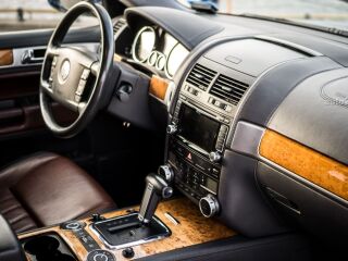 Volkswagen Touareg Individual 6.0 331kW