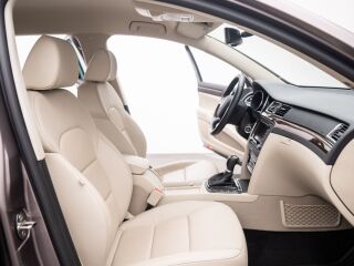 Skoda Superb Combi Elegance 1.8 118kW