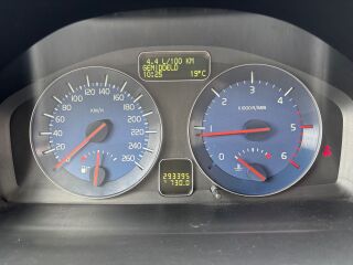 Volvo C30 R-Design 1.6 D2 84кВ