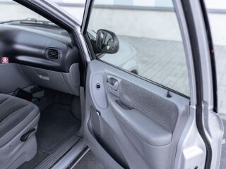 Chrysler Grand Voyager 2.8 110kW