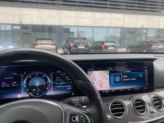 Mercedes-Benz E 220 2.0 143kW