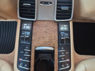 Porsche Panamera Turbo 970 4.8 397kW