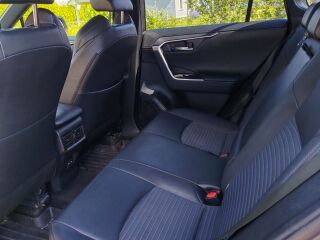 Toyota RAV4 2.5 131кВ