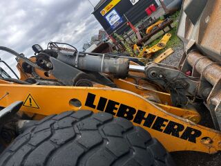 Liebherr L 550 129kW