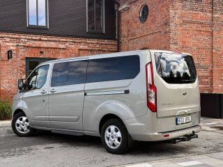 Ford Tourneo Custom Long family 2.0 125kW