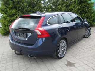 Volvo V60 R-Design City Safety 2.0 D4 133kW