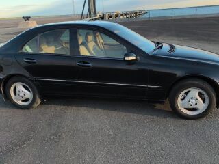 Mercedes-Benz C 180 1.8 105kW