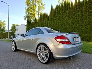 Mercedes-Benz SLK 350 3.5 V6 200kW