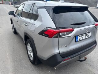 Toyota RAV4 2.0 129kW