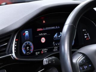 Audi Q7 quattro 3.0 50TDI MHEV 210кВ