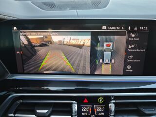 BMW X5 xDrive M-Sport Individual 3.0 195kW