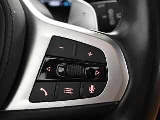 BMW 330 M-Sportpakett 2.0 215кВ