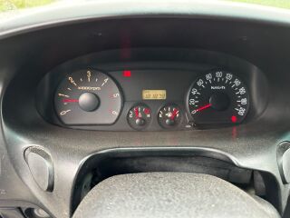 Hyundai H1 2.5 74kW