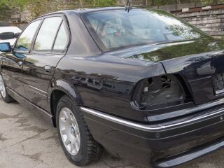 BMW 740