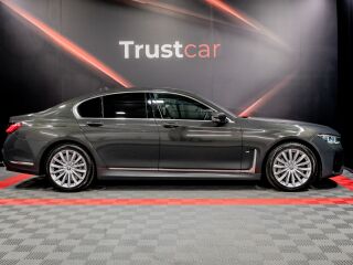 BMW 750 xDrive M-Sportpakett 4.4 390kW