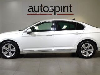 Volkswagen Passat FaceLift Executive TSi ATM 1.5 R4 110kW