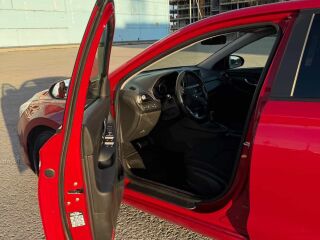 Hyundai i30 Comfort 1.6 100кВ