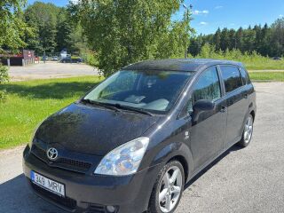 Toyota Corolla Verso 2.2 130kW
