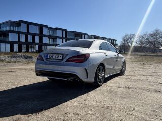Mercedes-Benz CLA 180 1.6 90kW
