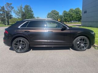 Audi Q8 55 TFSI Quattro 3.0 250кВ
