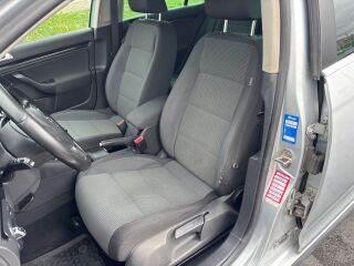 Volkswagen Golf Comfortline 1.6 R4 TDI 77kW