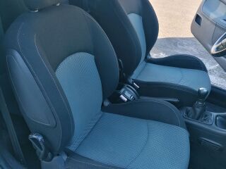 Peugeot 206 1.6 80кВ