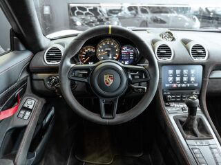 Porsche 718 Cayman GT4RS Weissach 4.0 368kW