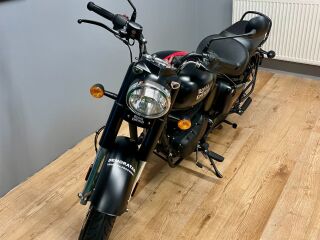 Royal Enfield Classic 350 Dark Stealth Black 15кВ