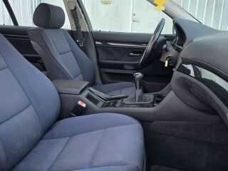BMW 520 Individual 2.2 R6 125kW