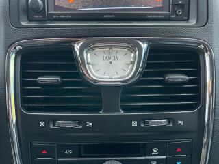 Lancia Voyager Platinum Stow&Go 2.8 CRD 131kW