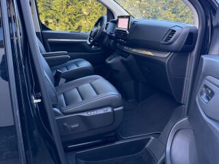 Peugeot Traveller L3 VIP 2.0 BlueHDi 180 AT8 130kW