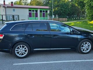 Toyota Avensis 2.0 112кВ